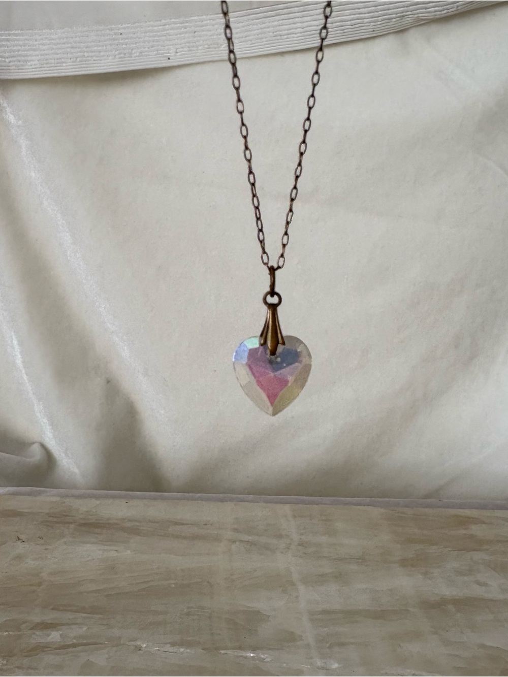 Vintage iridescent heart pendant necklace prism pastel opal 70s fairy